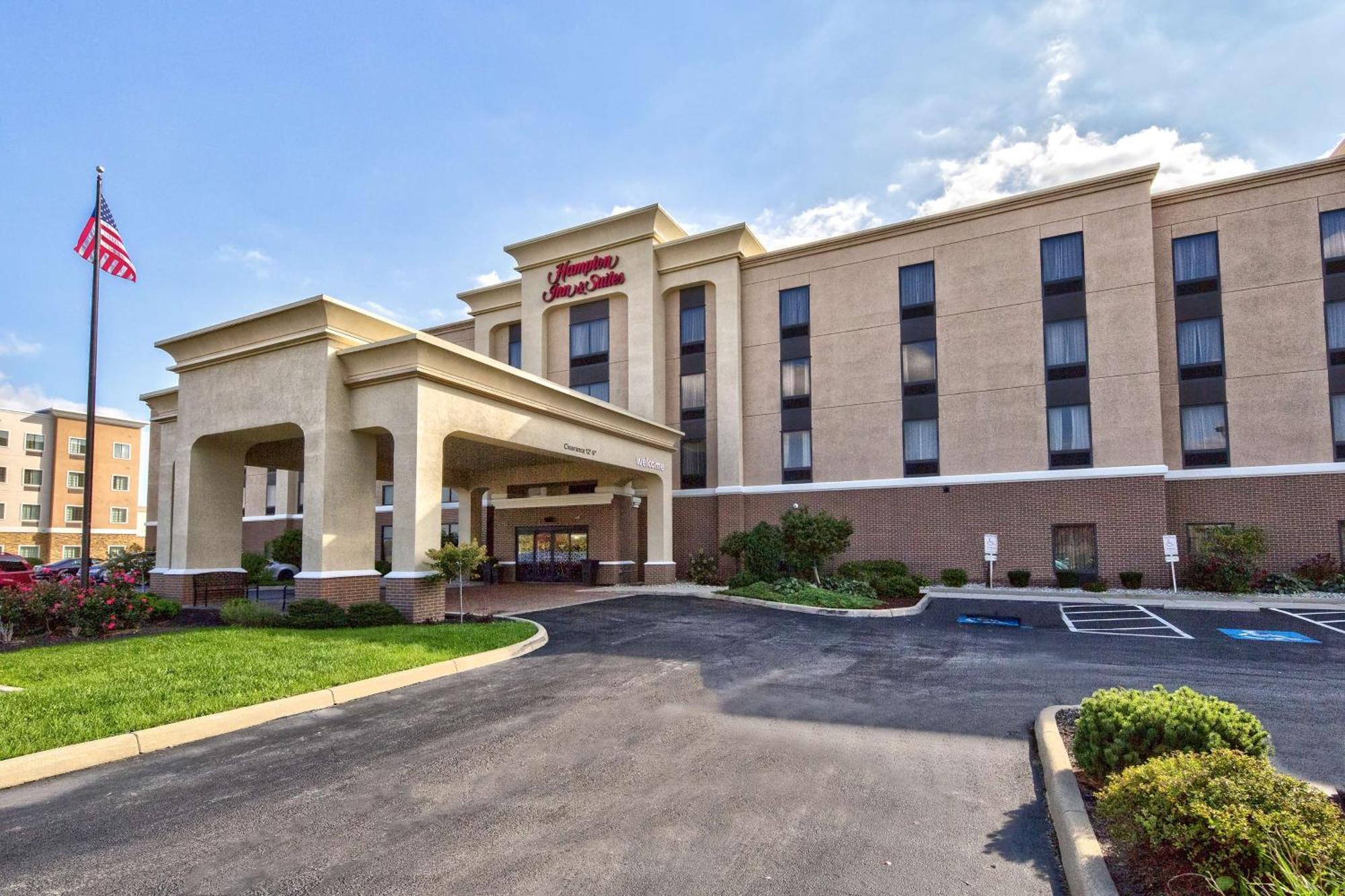 Hampton Inn & Suites Toledo-Perrysburg Rossford Exterior photo
